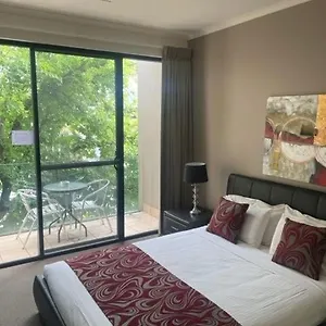 Rnr Sturt Апартаменты